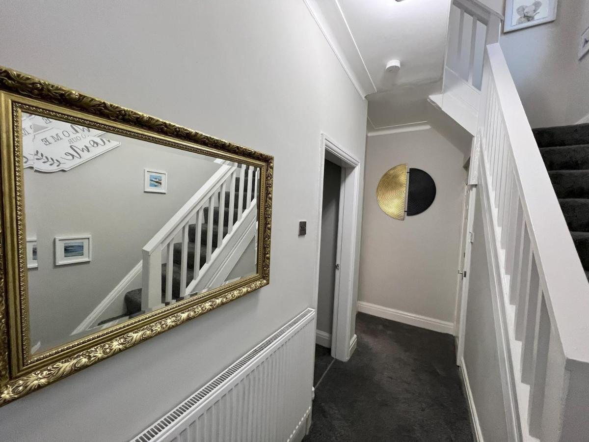 Kim Family Holiday Get-Away 4 Bedrooms 2 Baths Blackpool Exterior foto